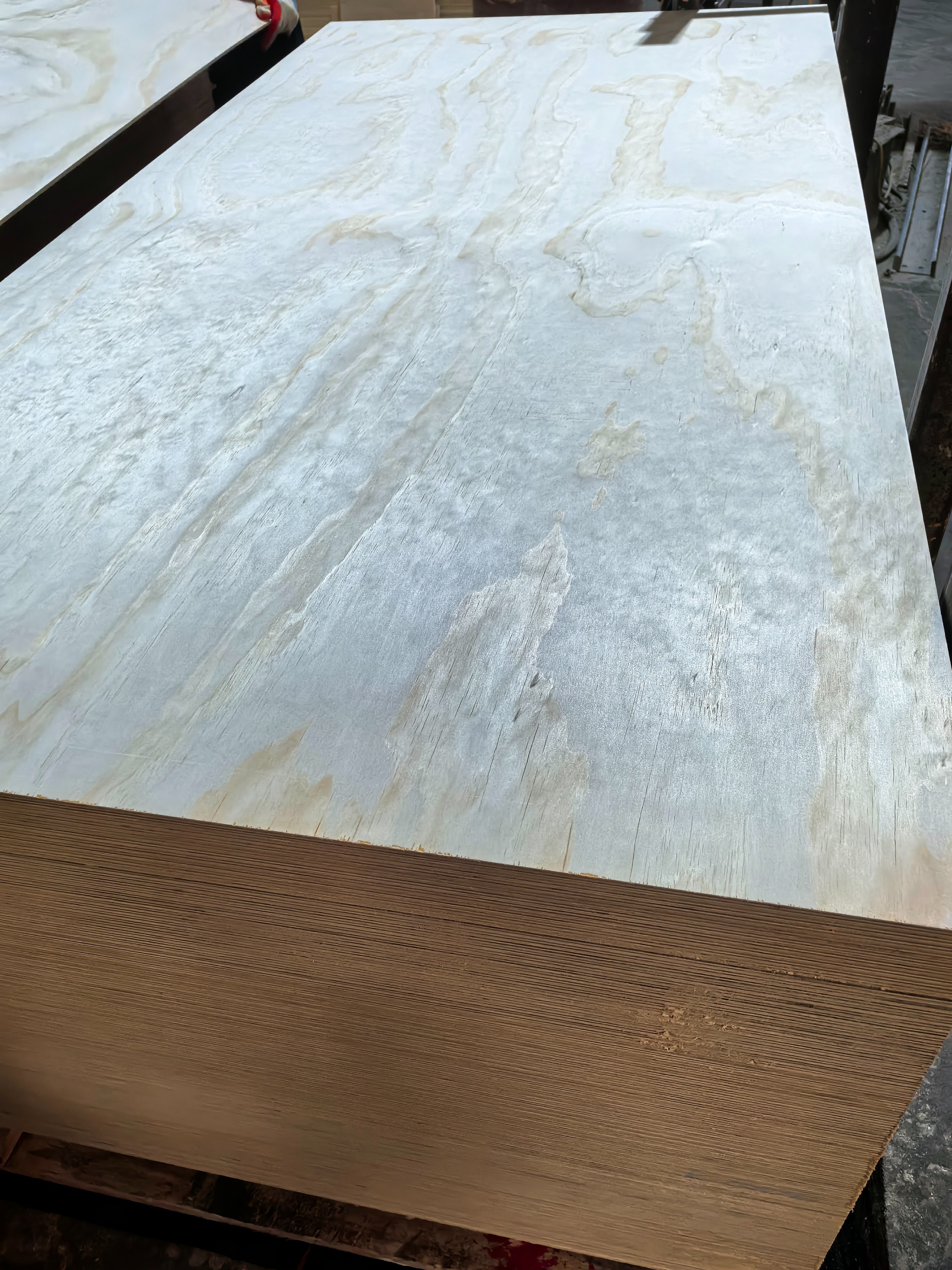 Pine Plywood with E1 Glue C/D Grade