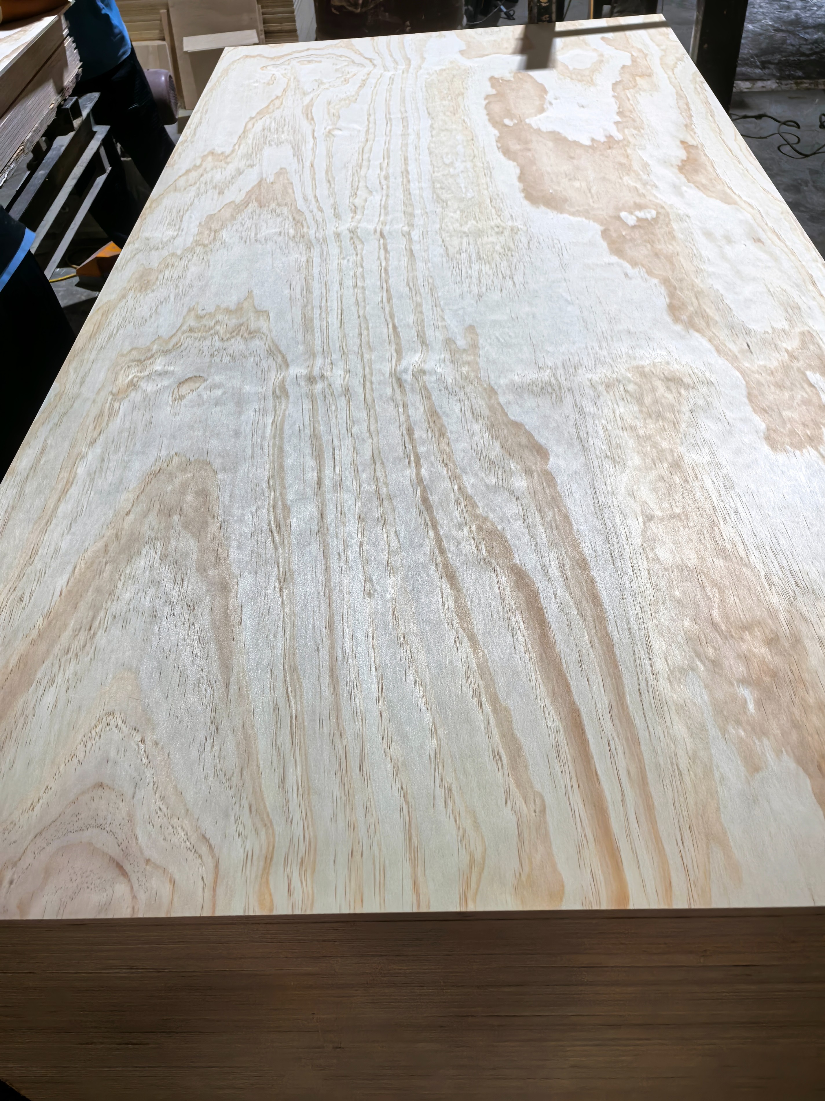 Pine Plywood with E1 Glue C/D Grade