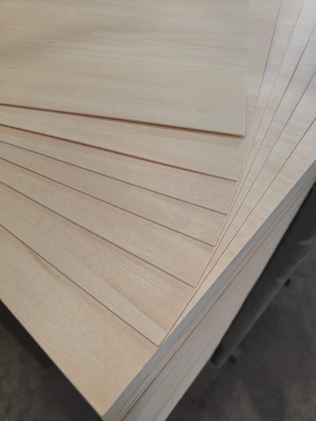  Basswood Plywood for Laser Cutting Toys Art Craft(图2)